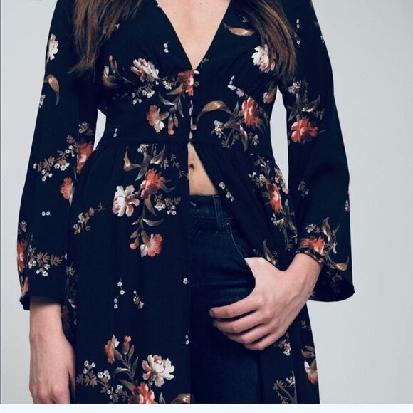 Moon River Floral Kimono Open Dress - Picture 2 of 12